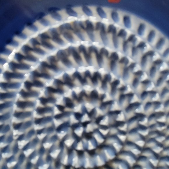 garlic grater plate with brush and peeler blue white - Picture 7 of 9